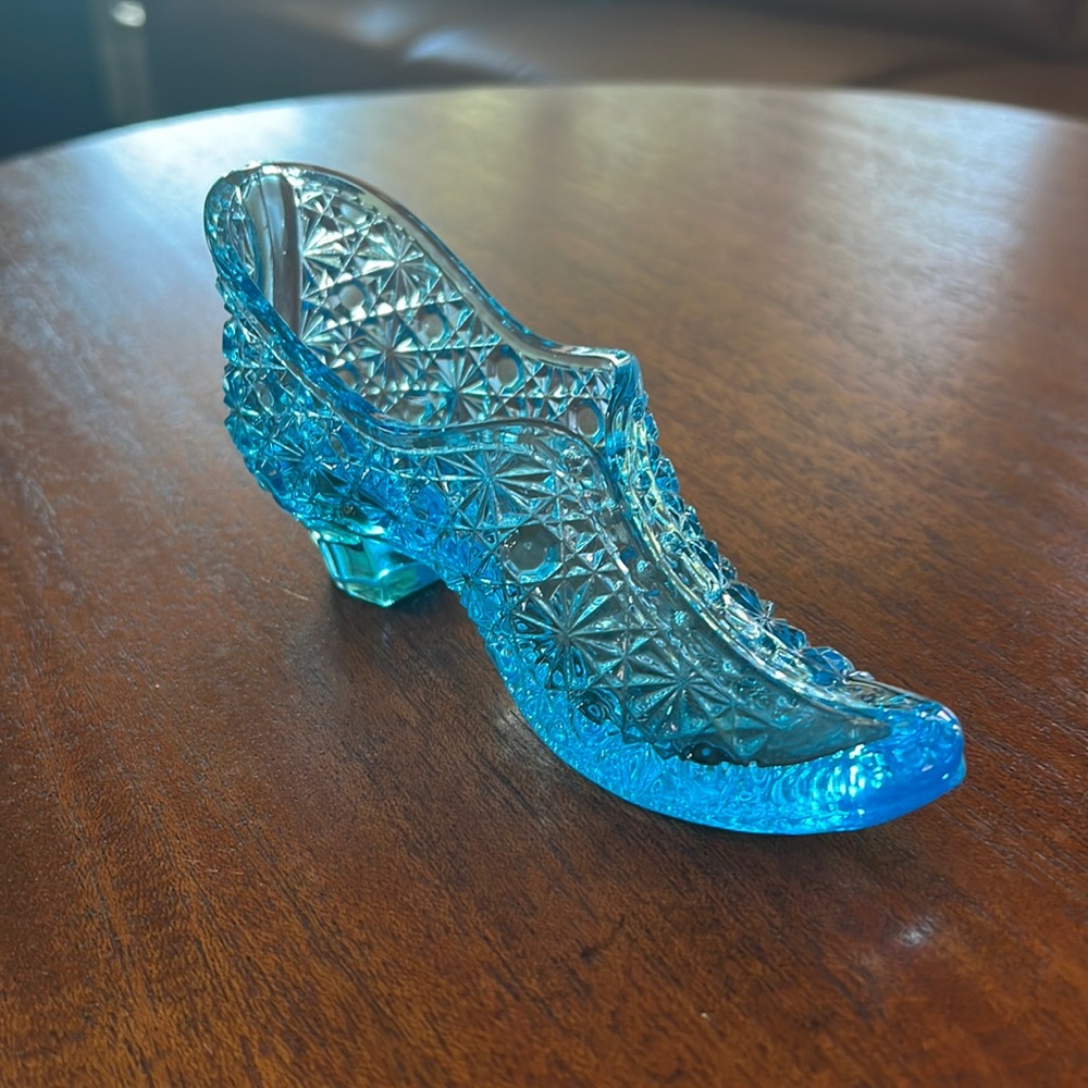 Fenton Daisy Button Aqua Blue Glass Slipper